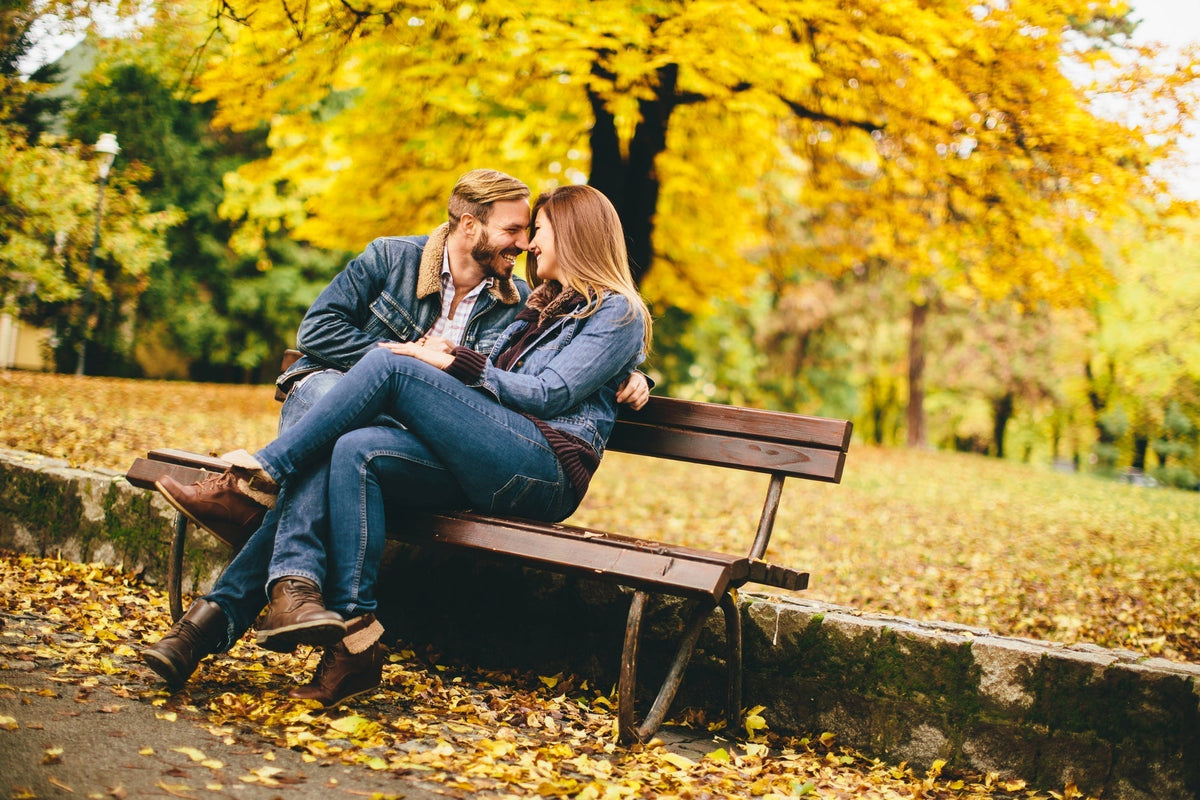 Why Fall Is the Sexiest Season: Romantic Fall Date Ideas